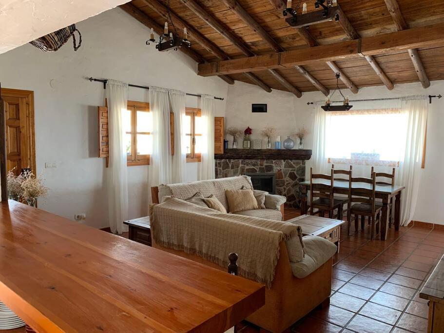 Villa Calabasas *