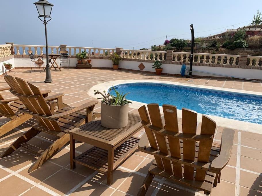 Calabasas Villa *